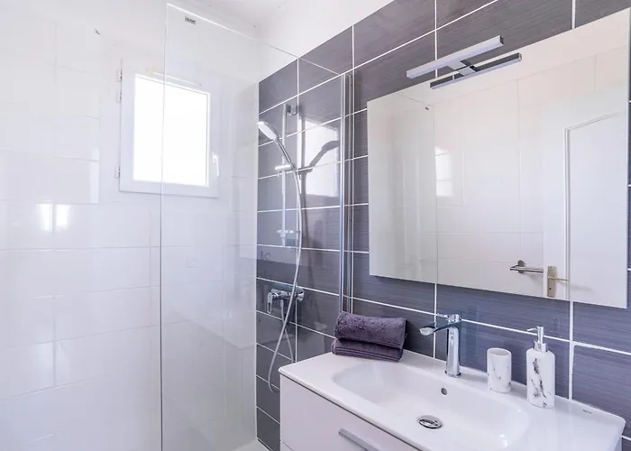 Apartman Bright For A Pleasant In *