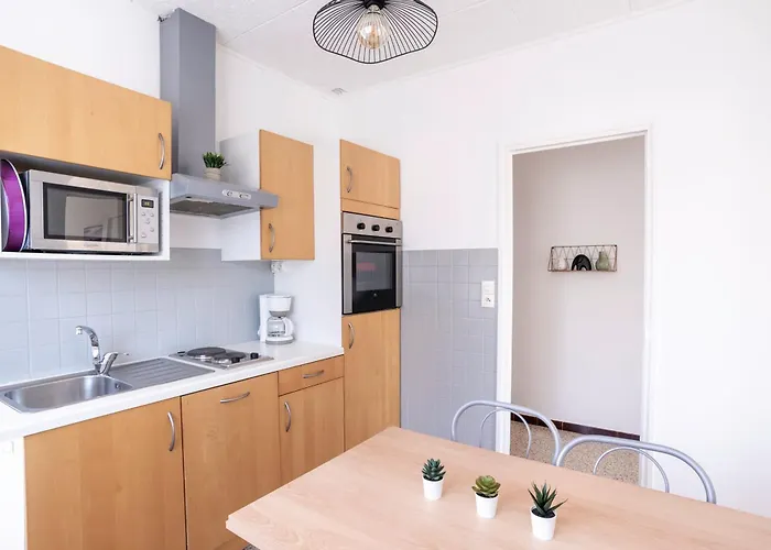 Bright For A Pleasant In Apartman