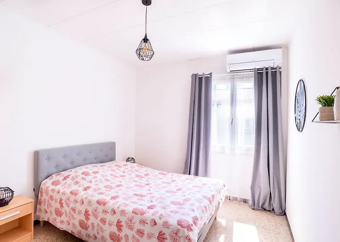 Bright For A Pleasant In Hyères